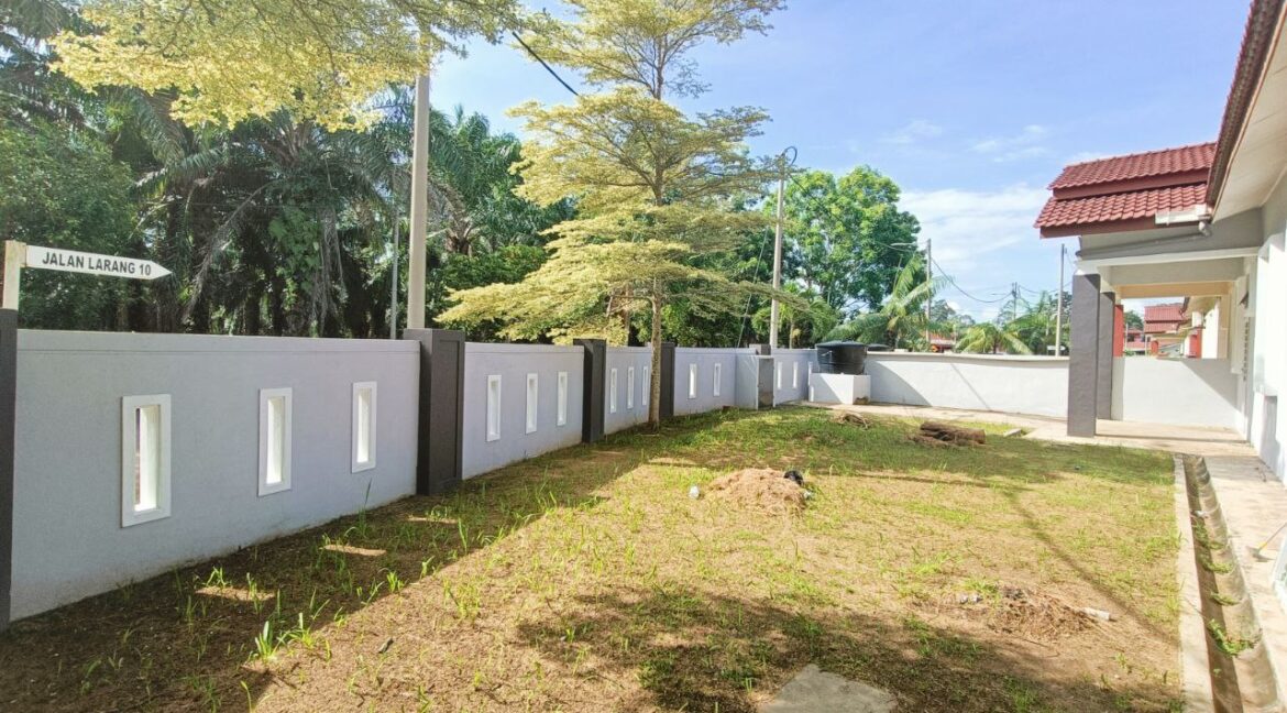 ejen hartanah telok mas melaka - (5)